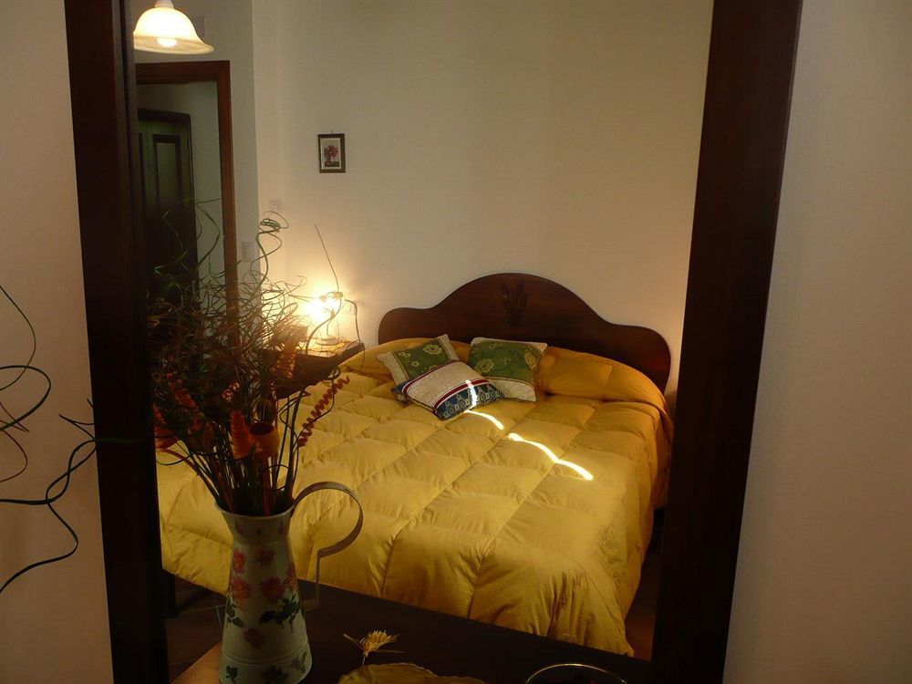 Il Baraccotto Bed & Breakfast Lucignano Dış mekan fotoğraf